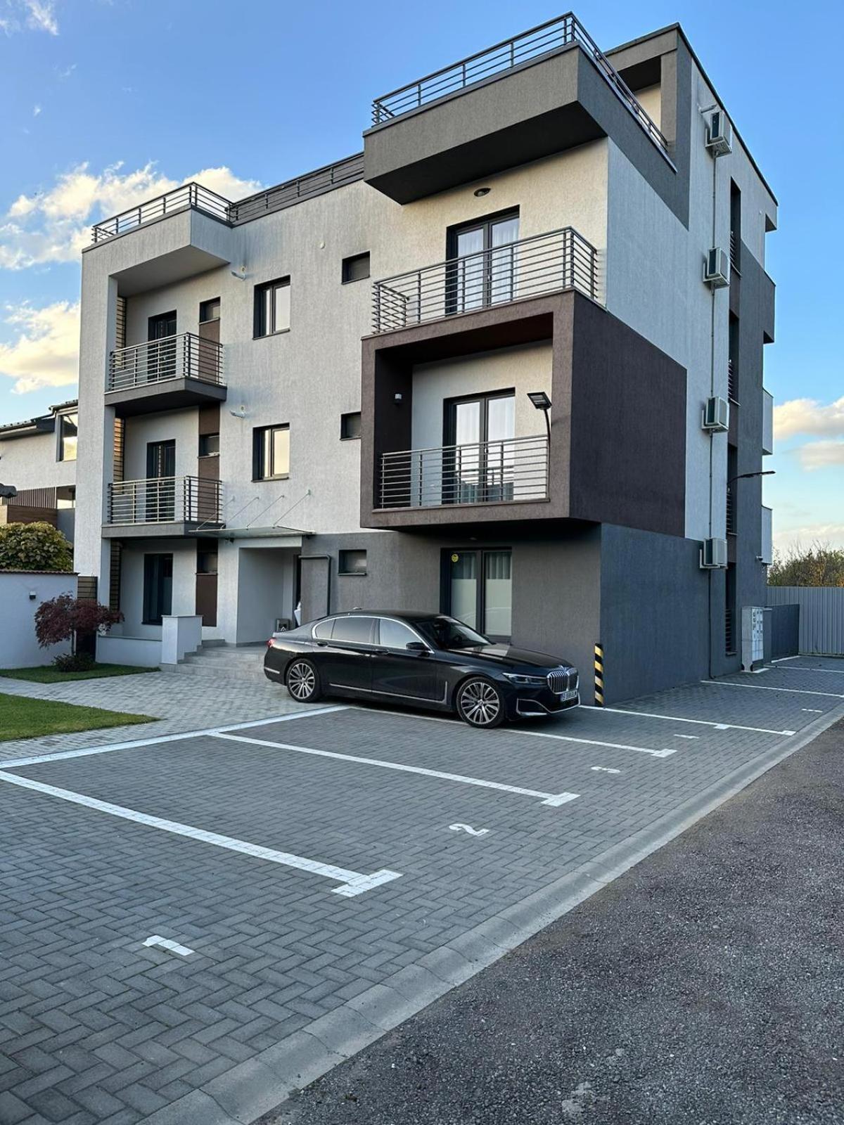 Luxury Glam Apartments & Studios Near Coresi Mall 布拉索夫 外观 照片