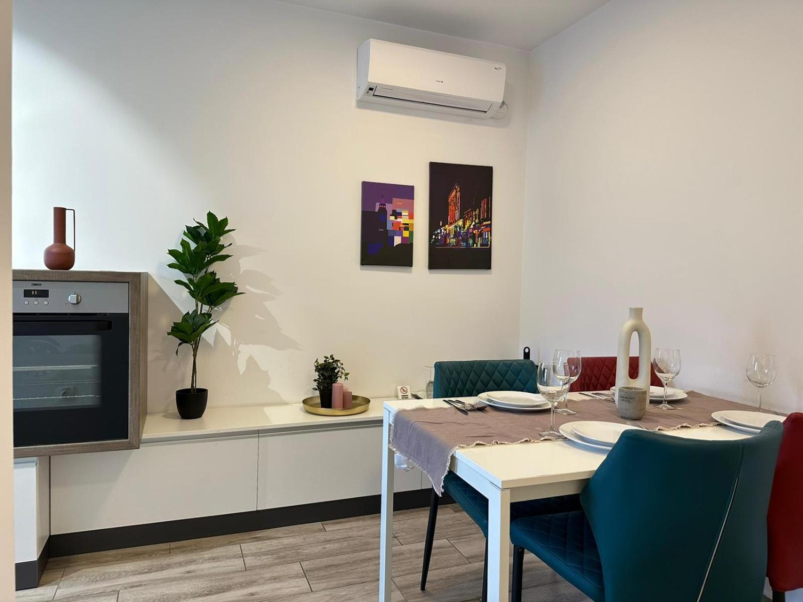 Luxury Glam Apartments & Studios Near Coresi Mall 布拉索夫 外观 照片